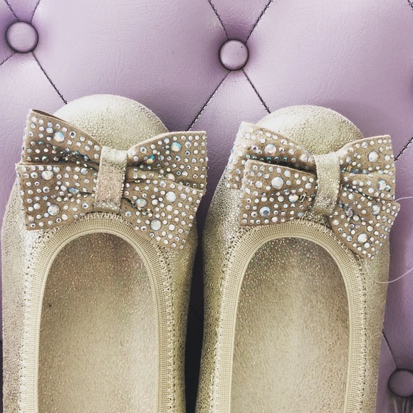 Stuart Weitzman Gold Rhinestone Kids Flats - Picture 2 of 4